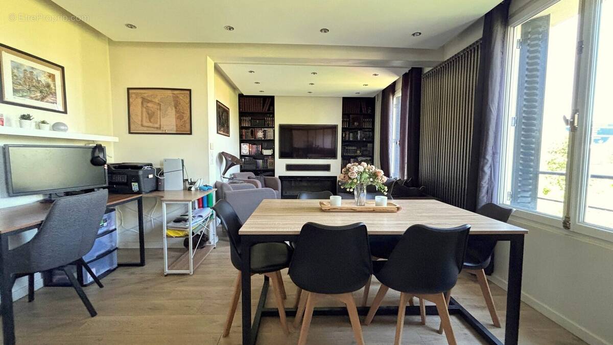 Appartement à MAISONS-ALFORT