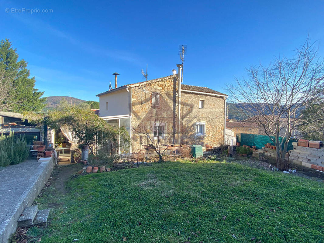 Maison à SAINT-FLORENT-SUR-AUZONNET