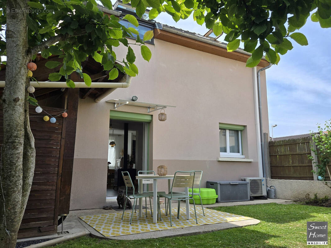 Maison à MAGNY-LES-HAMEAUX