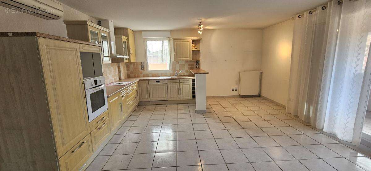 Appartement à GANGES