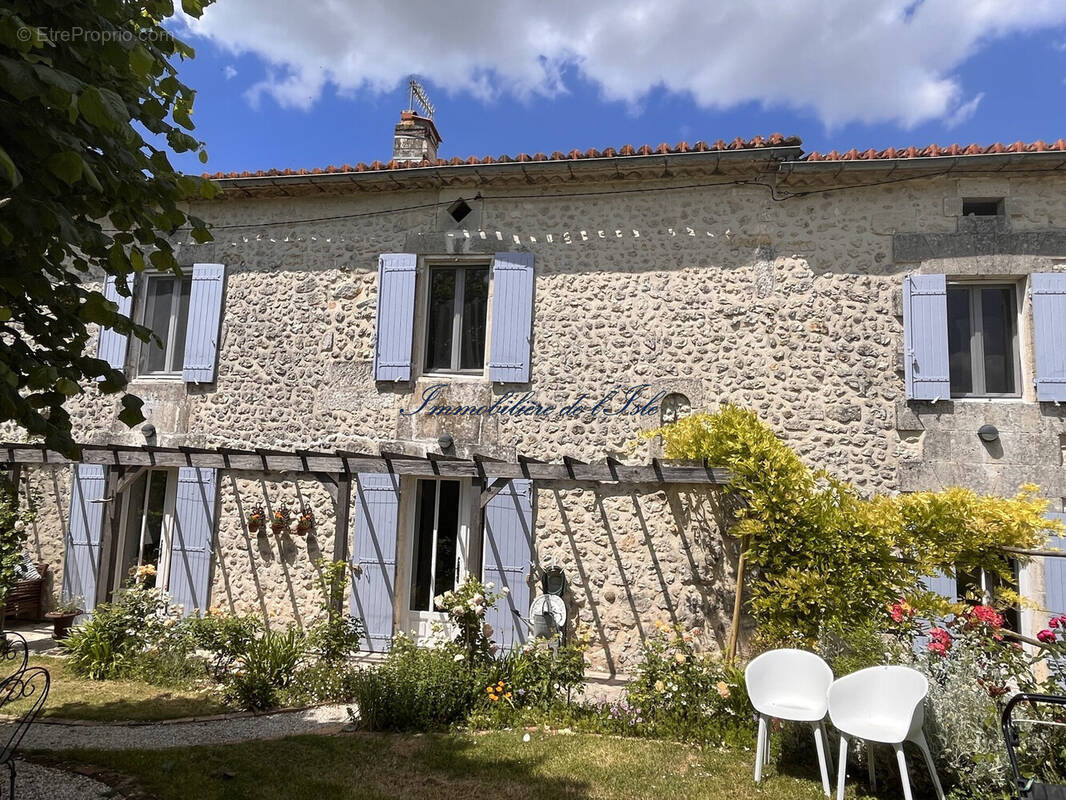 Maison à VERTEILLAC