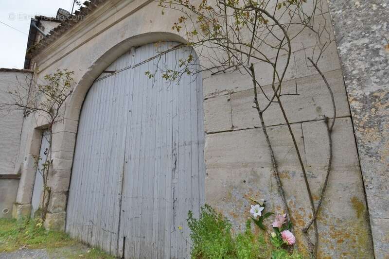Maison à HIERSAC