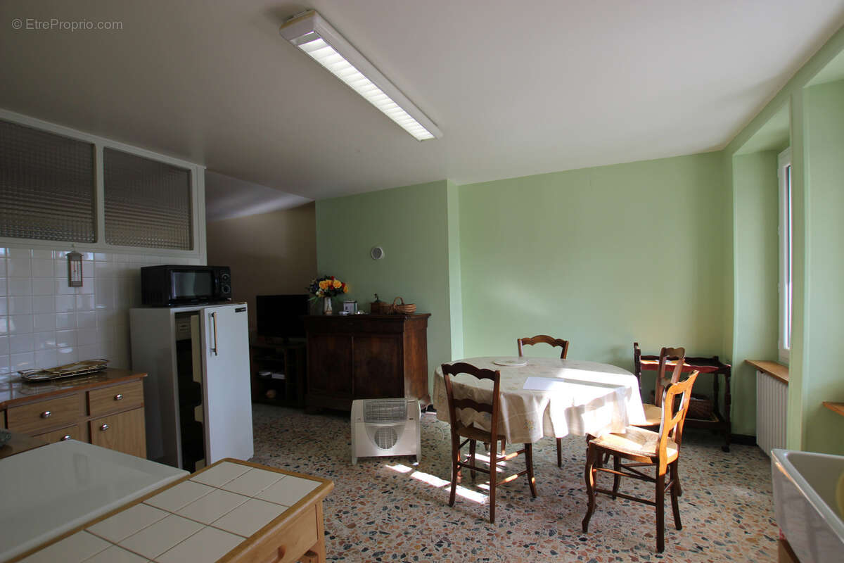 Maison à EPINAC