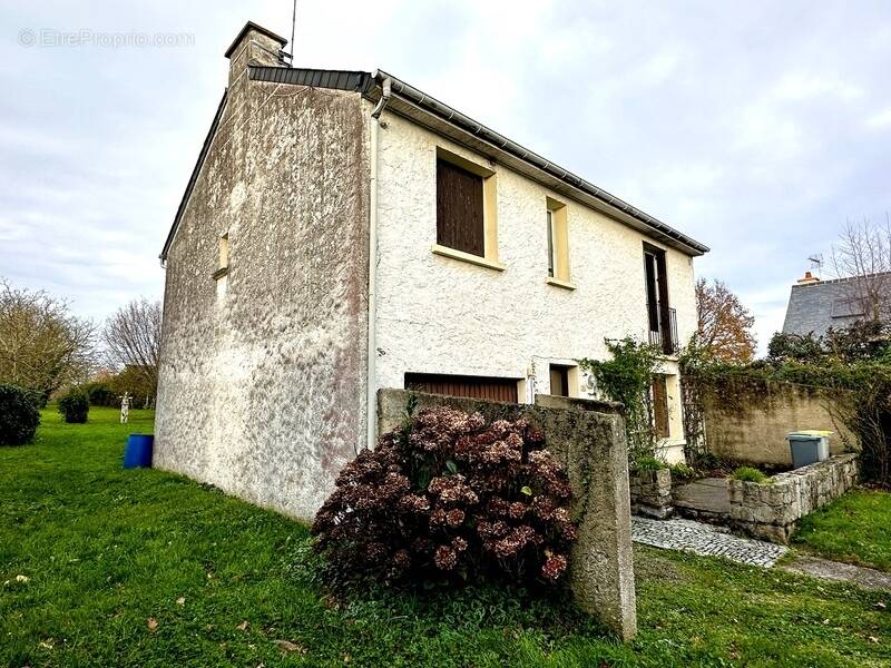 Maison à MINIAC-MORVAN