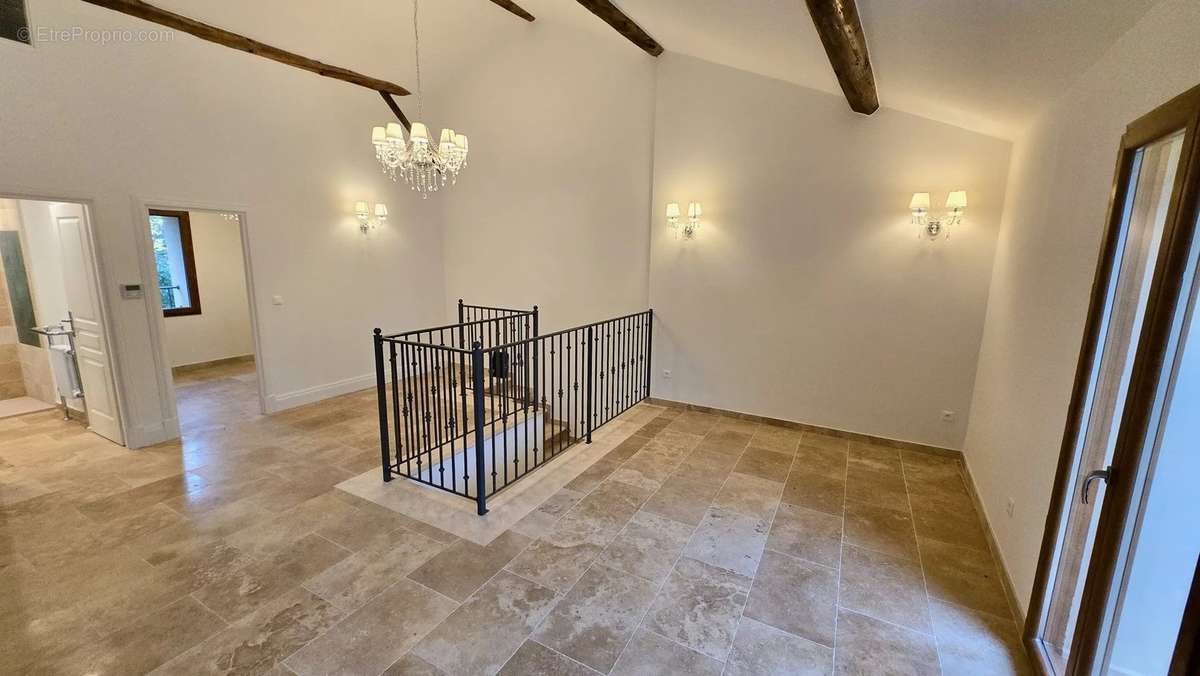 Maison à SAINT-GENIES-DE-FONTEDIT