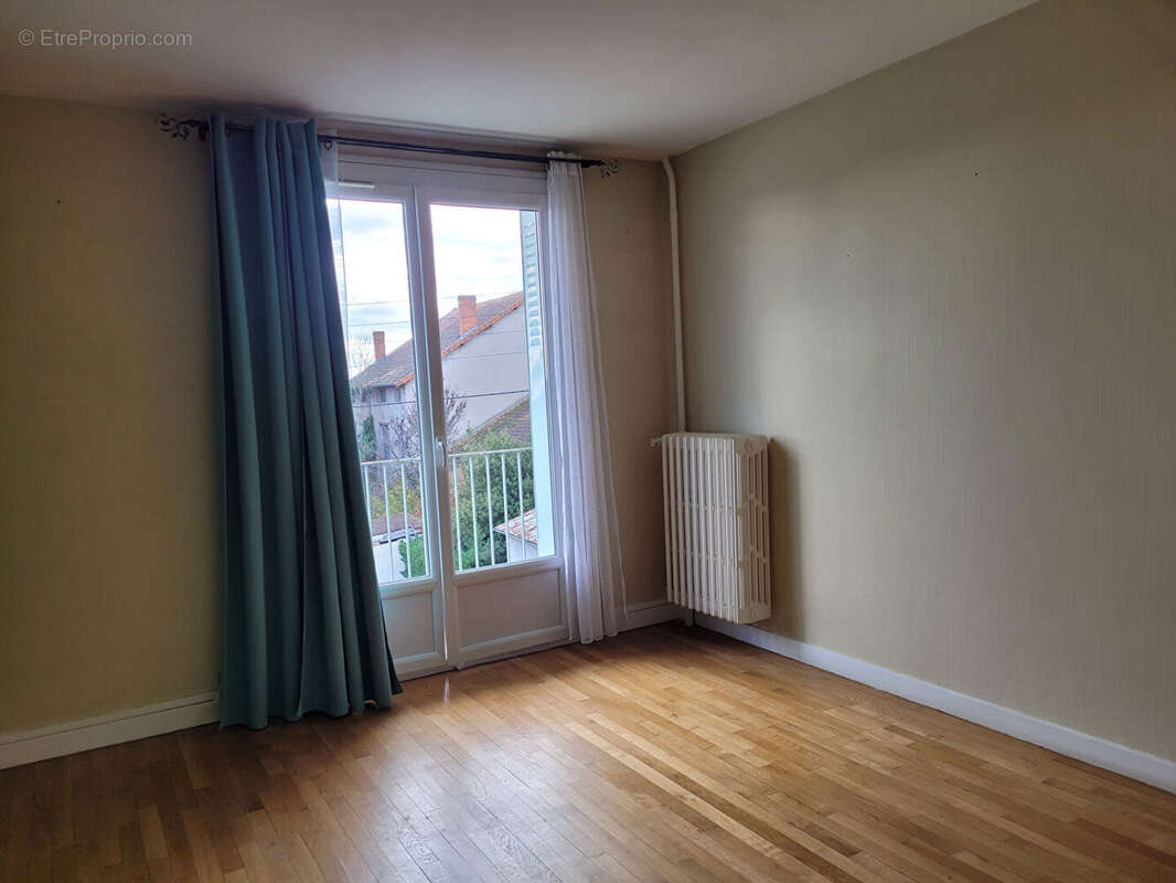 Appartement à VARENNES-SUR-ALLIER