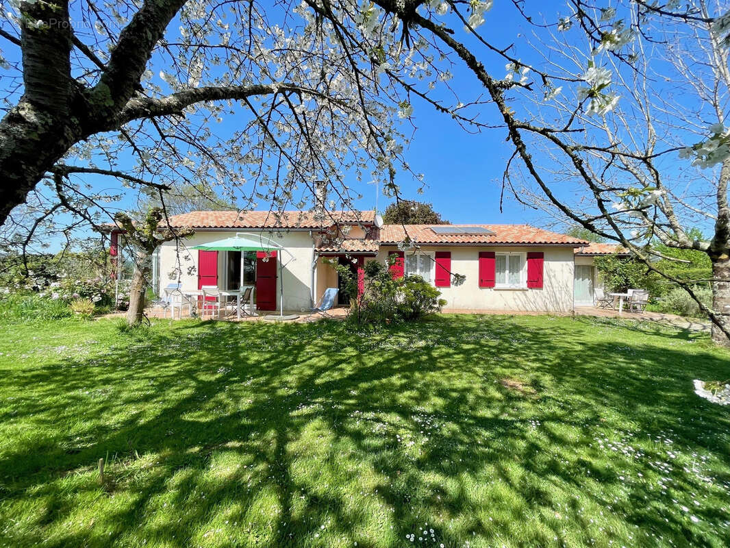 Maison à CASTETS-EN-DORTHE