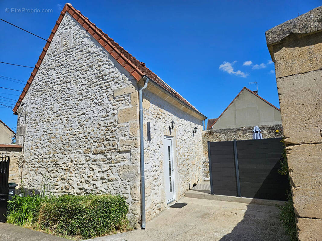 Maison à MOUY