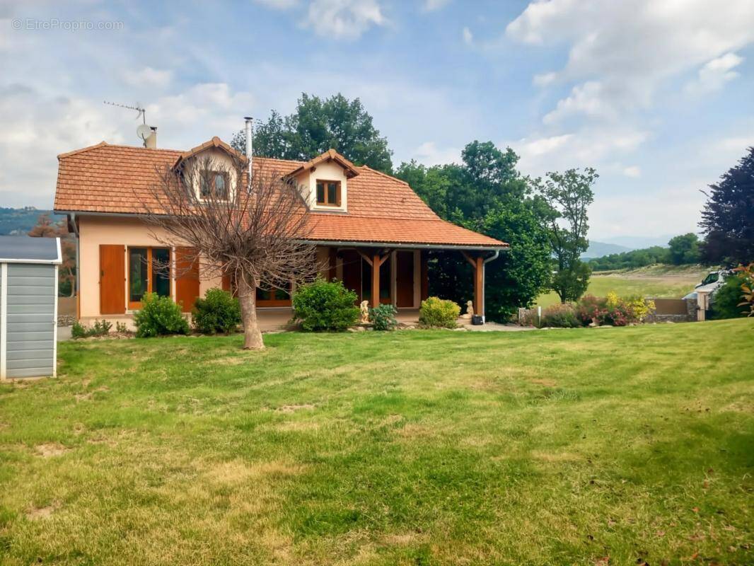 Maison à NEFFES