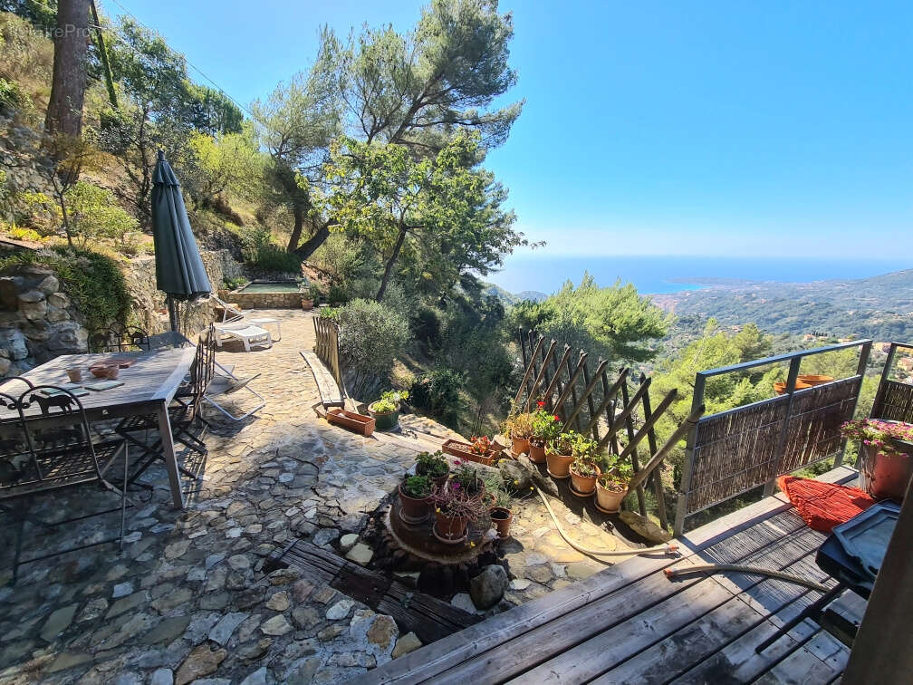Maison à MENTON