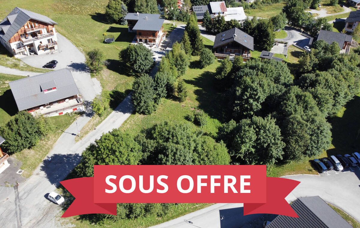 Terrain à FONTCOUVERTE-LA-TOUSSUIRE