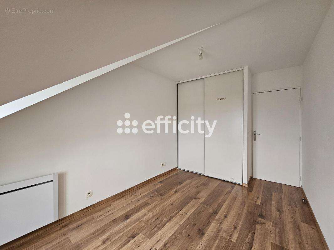 Appartement à NANTEUIL-LE-HAUDOUIN