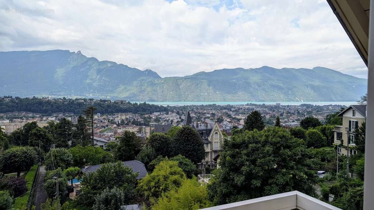 Appartement à AIX-LES-BAINS