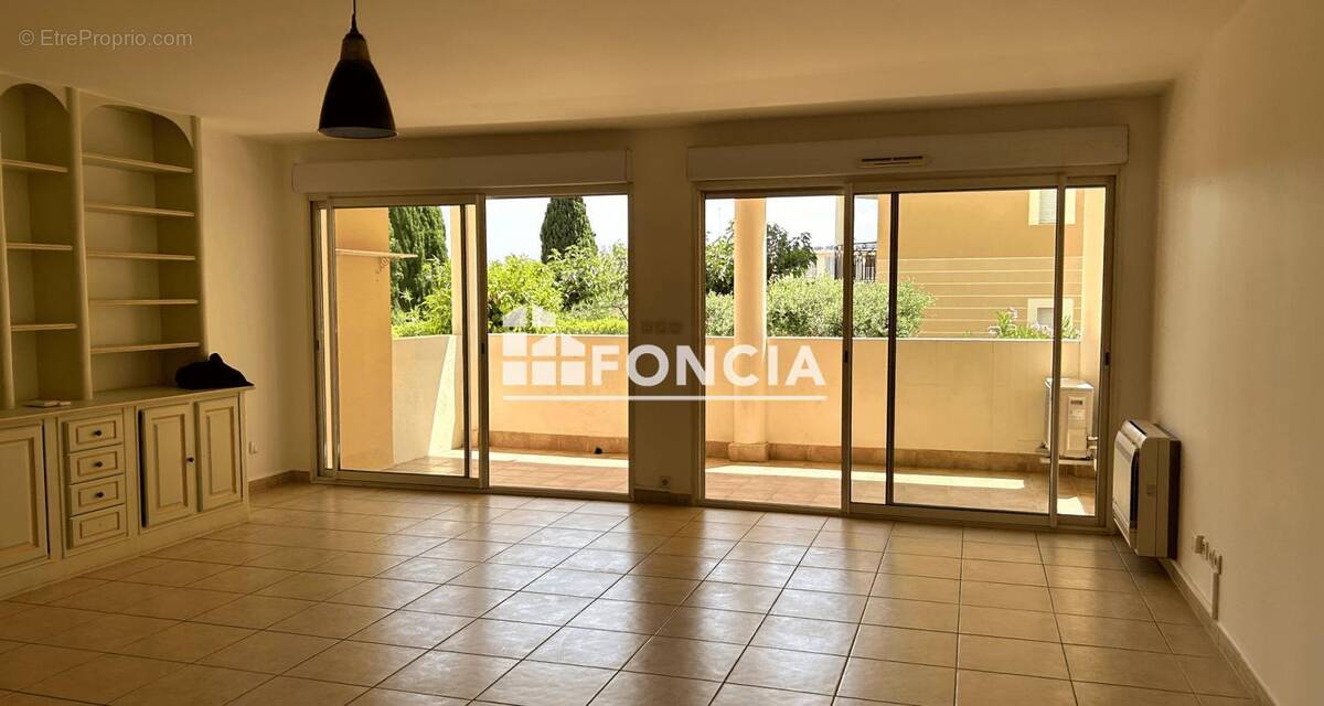 Appartement à HYERES