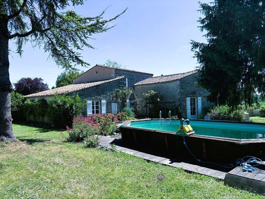 Maison à ROUILLAC
