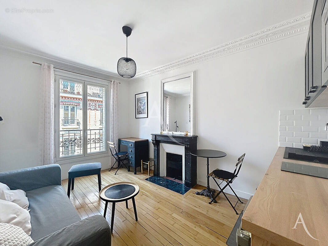 Appartement à PARIS-20E