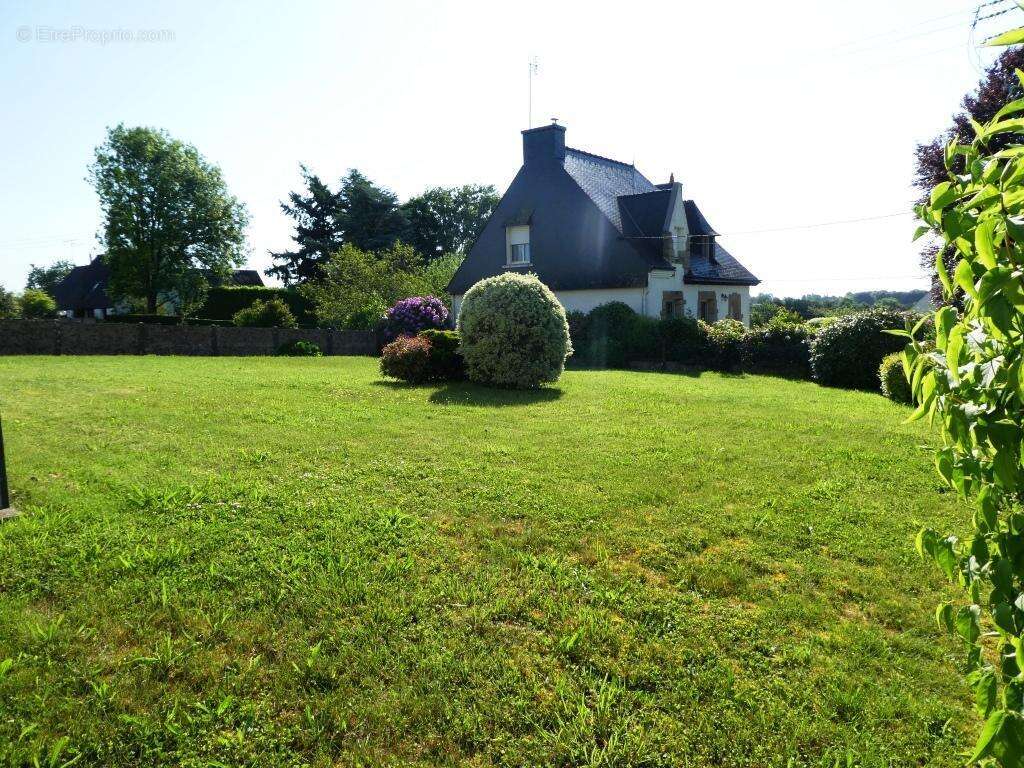 Maison à LOCMALO