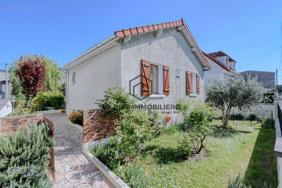 Maison à VILLIERS-SUR-MARNE