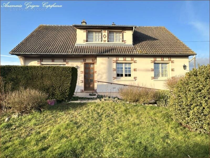 Maison à COURVILLE-SUR-EURE