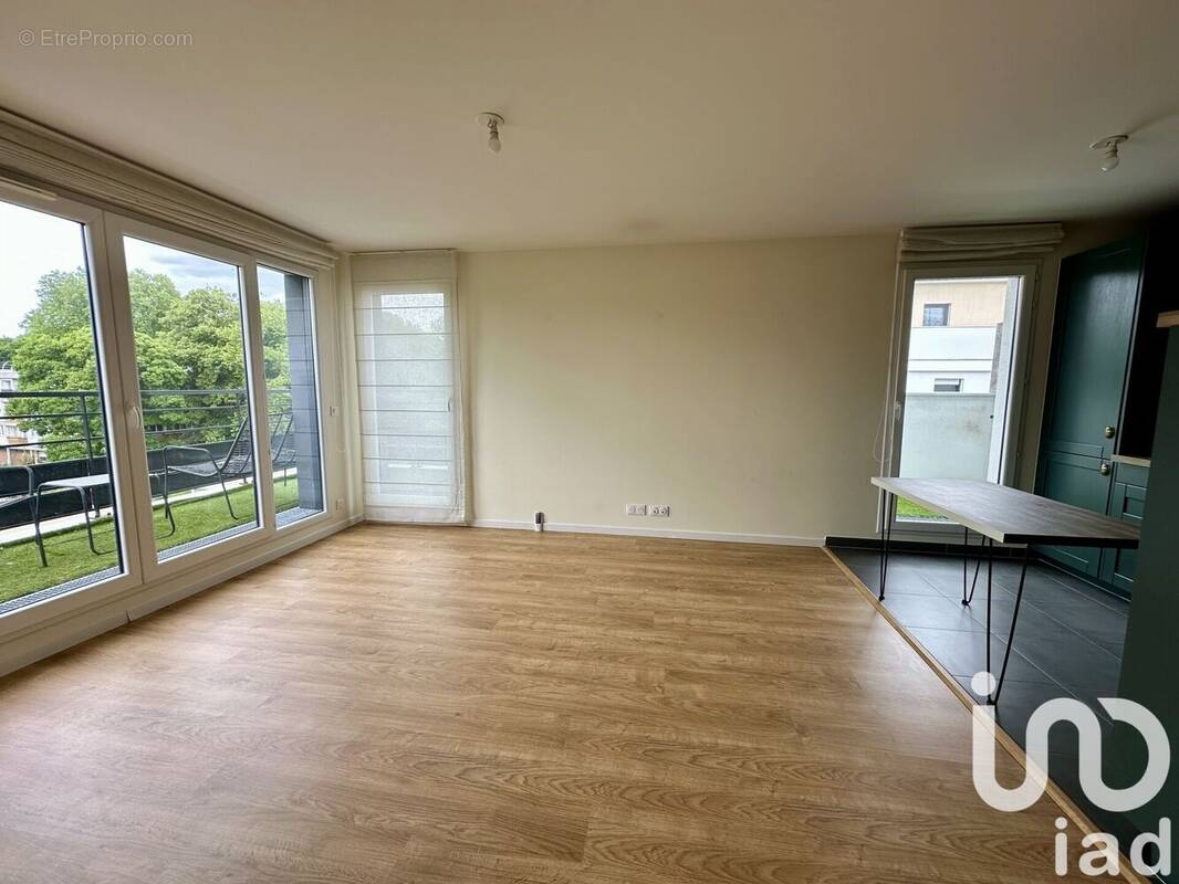 Photo 1 - Appartement à VAIRES-SUR-MARNE