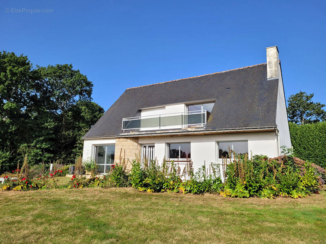 Maison à MOREAC