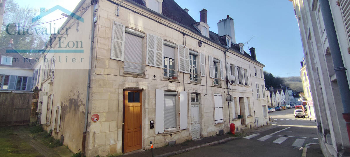 Appartement à TONNERRE