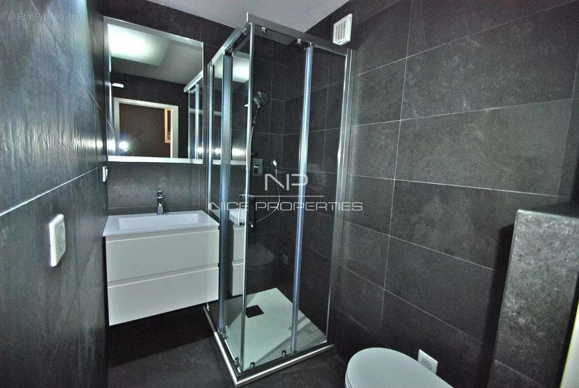 Appartement à EZE