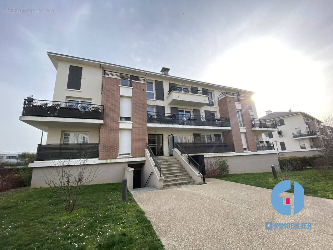 Appartement à VILLENEUVE-LE-ROI