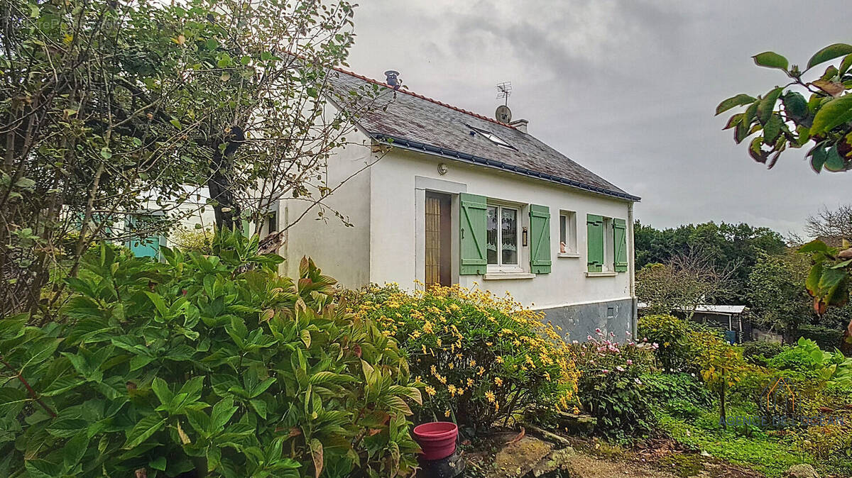 Maison à LE PALAIS