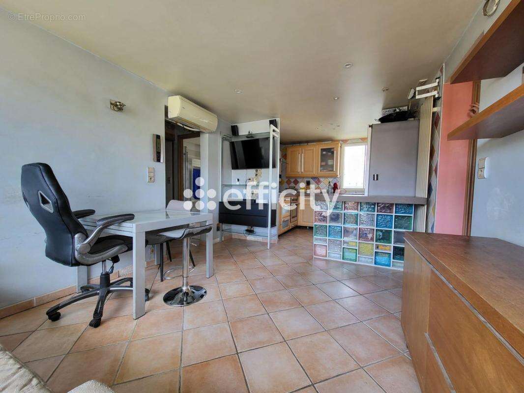 Appartement à MARSEILLE-10E