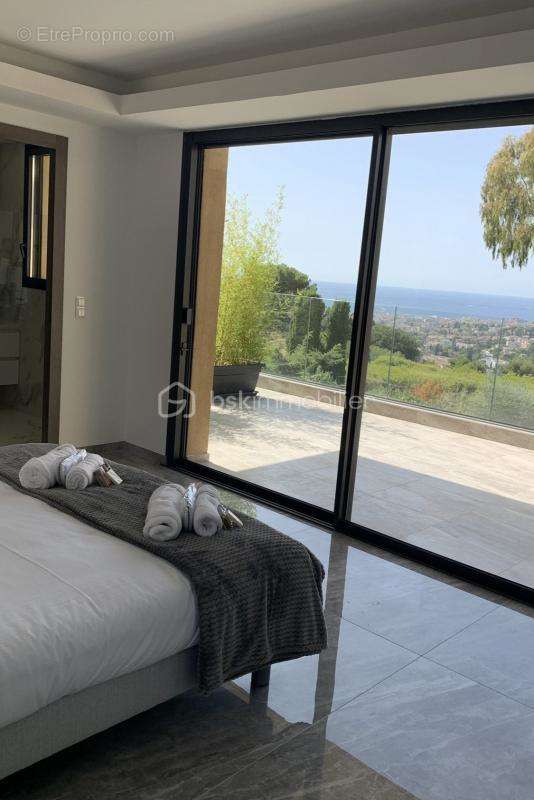 Maison à MOUGINS