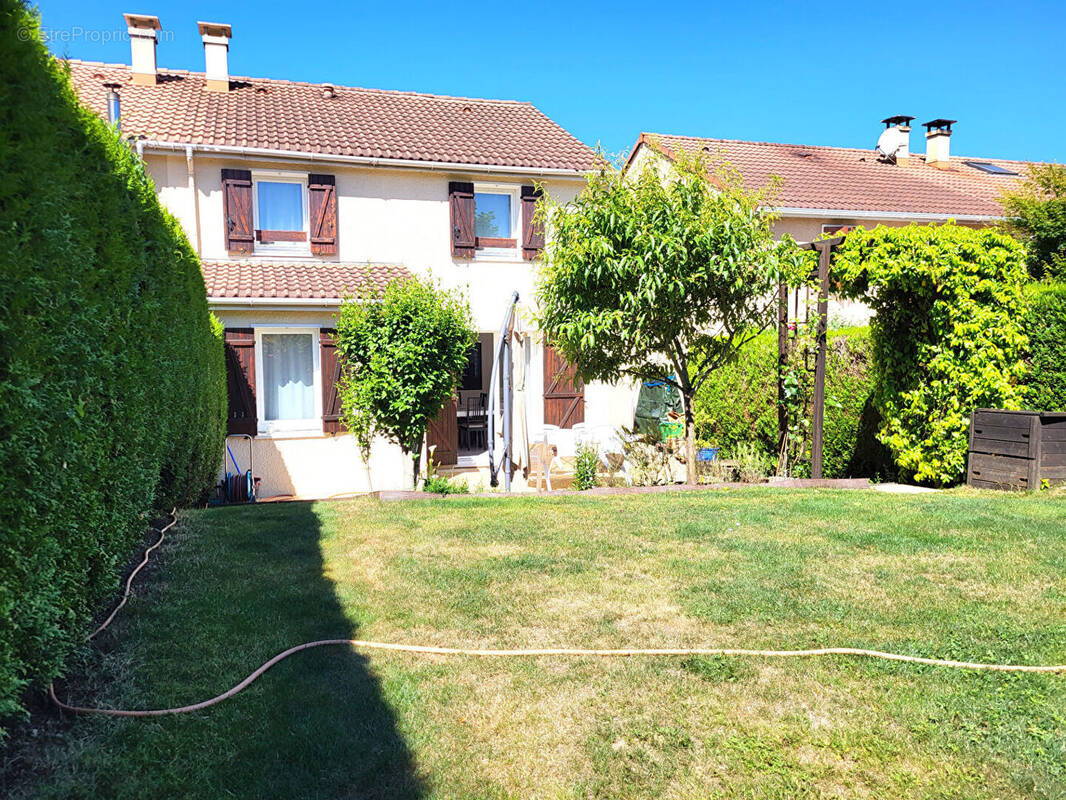 Maison à VILLEPREUX
