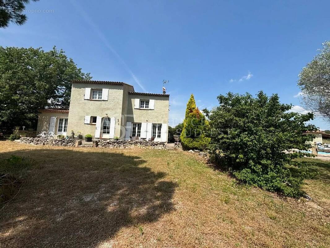 Maison à ROGNES