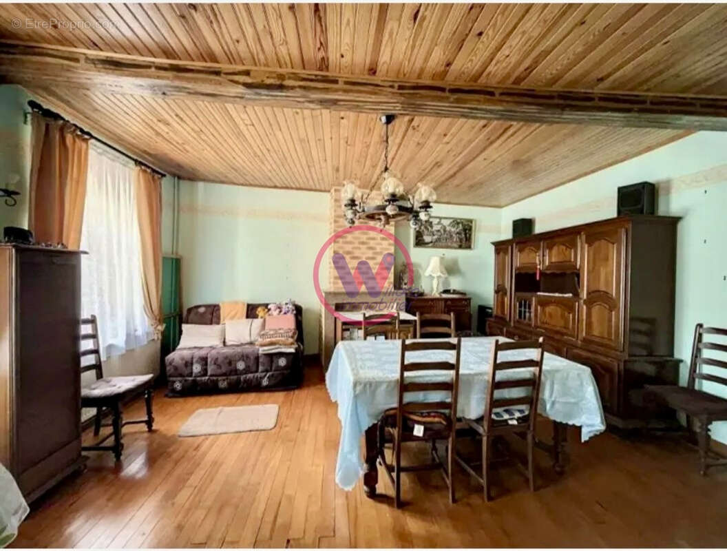 Maison à BEAUMETZ-LES-LOGES