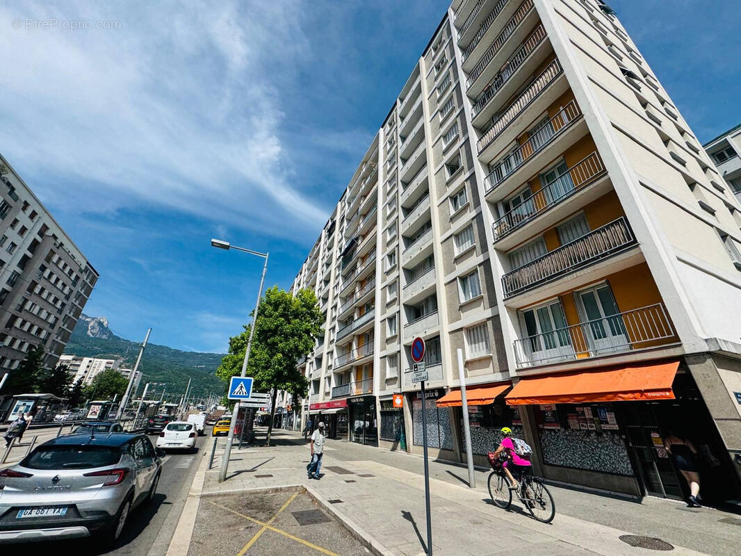 Parking à GRENOBLE