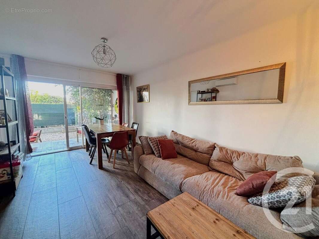 Appartement à LE CANNET
