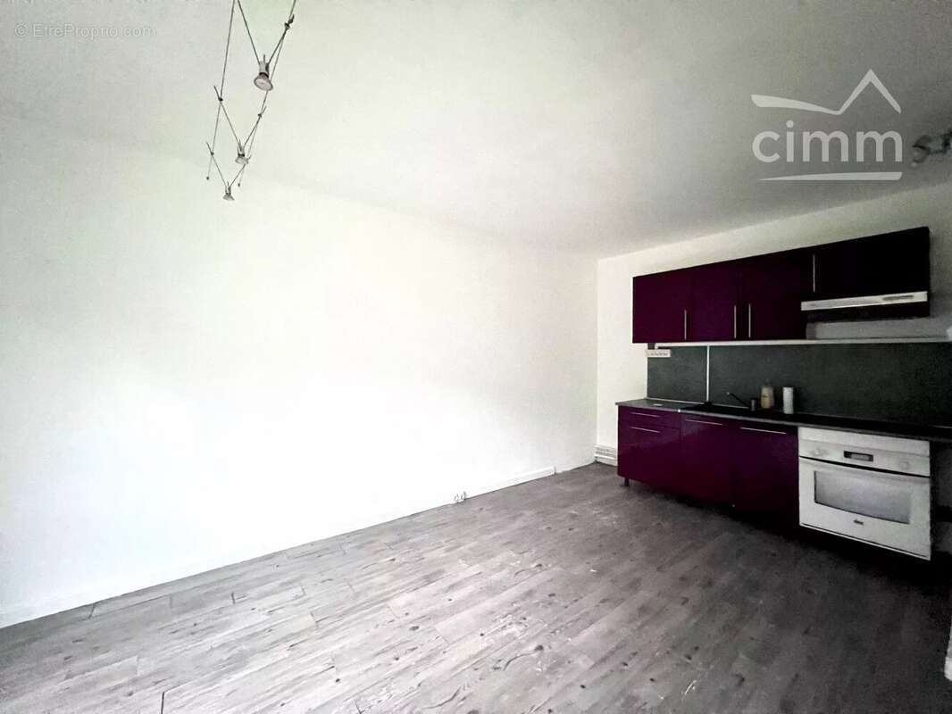 Appartement à LAMORLAYE