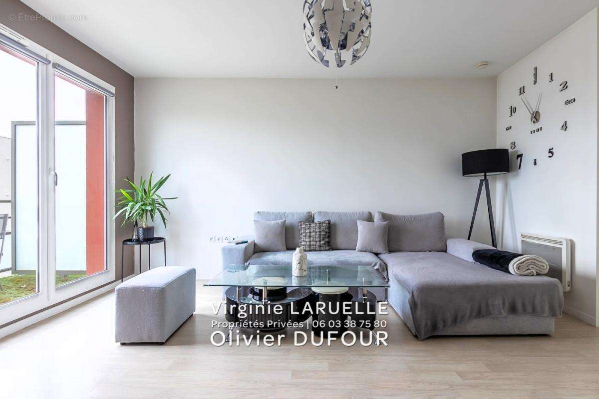 Appartement à SAINT-ETIENNE-DU-ROUVRAY