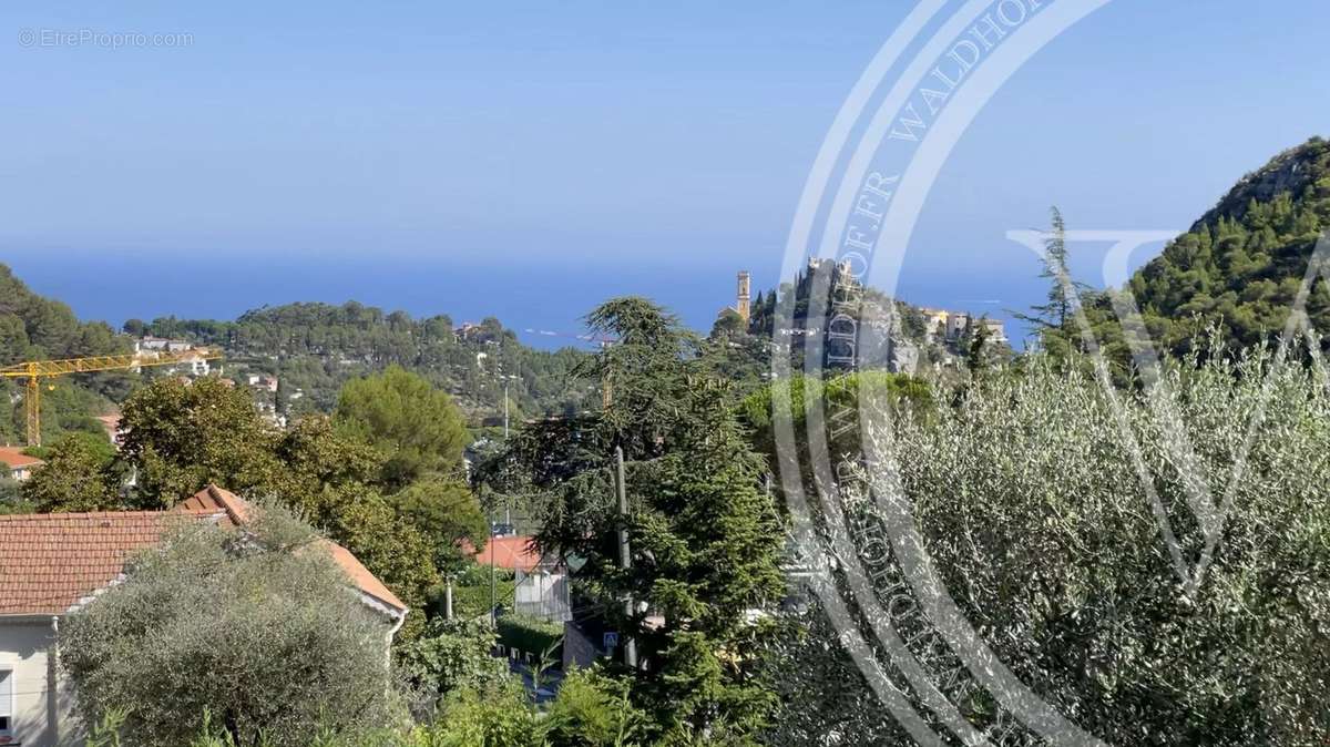 Maison à EZE