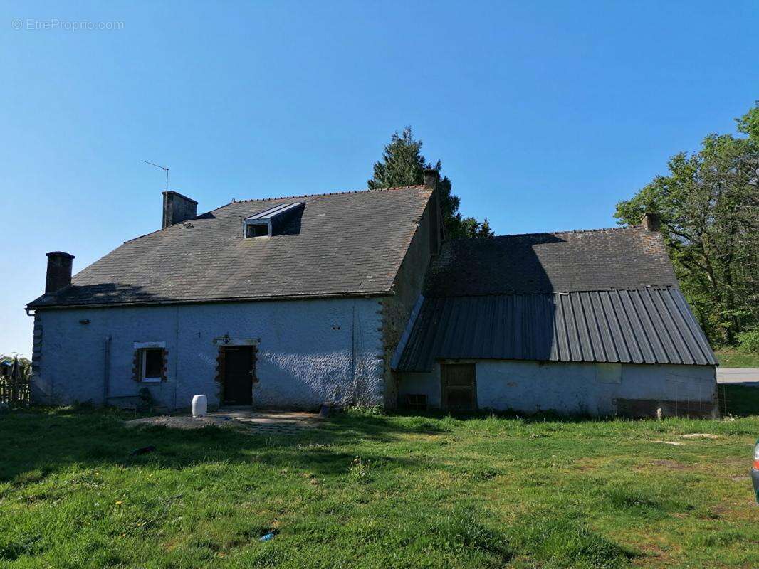 Maison à LA TRINITE-PORHOET
