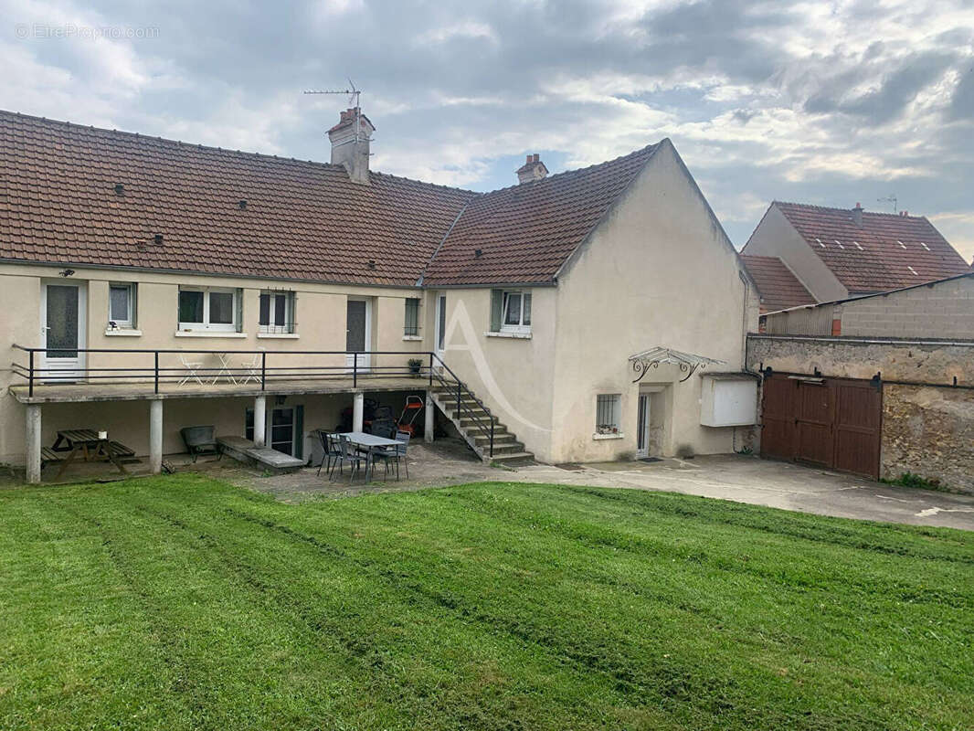 Maison à POMMEUSE