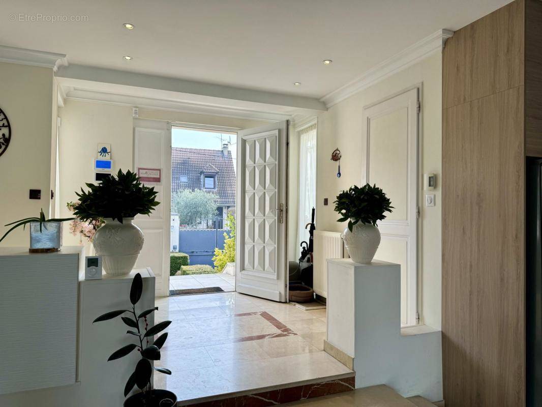 Maison à CHILLY-MAZARIN