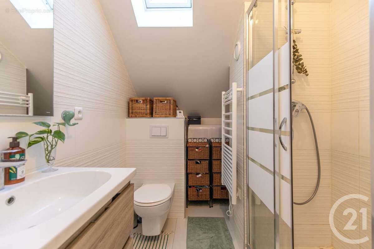 Appartement à SAINT-MAUR-DES-FOSSES
