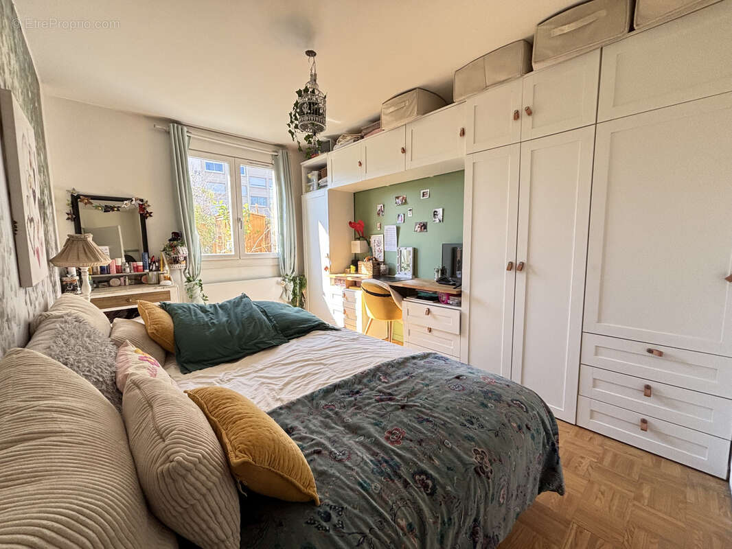Appartement à SAINT-GENIS-LAVAL