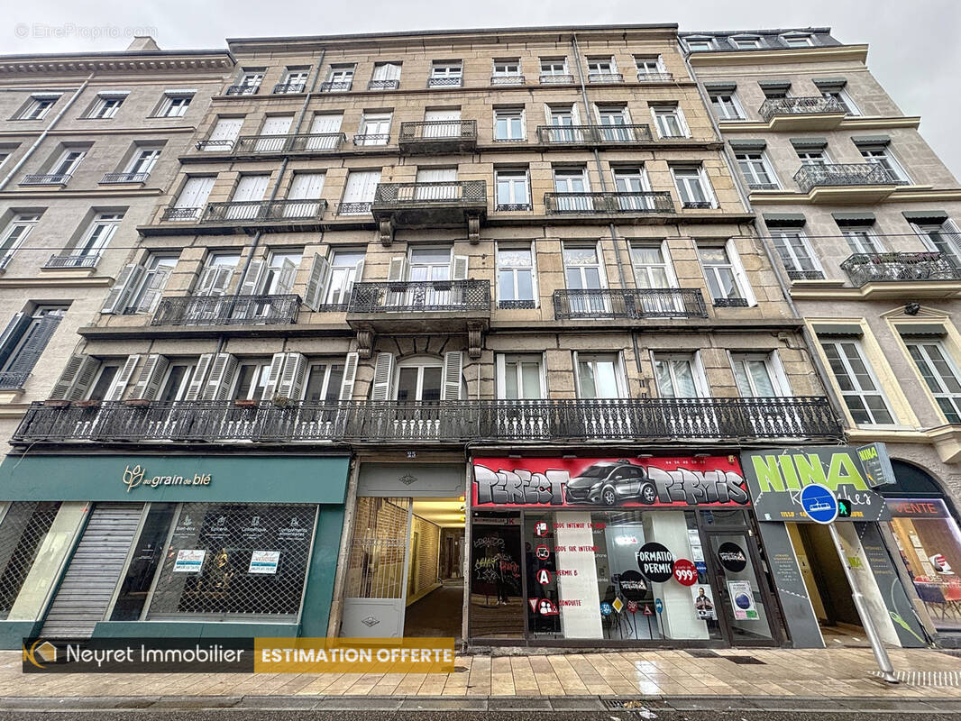 Appartement à SAINT-ETIENNE