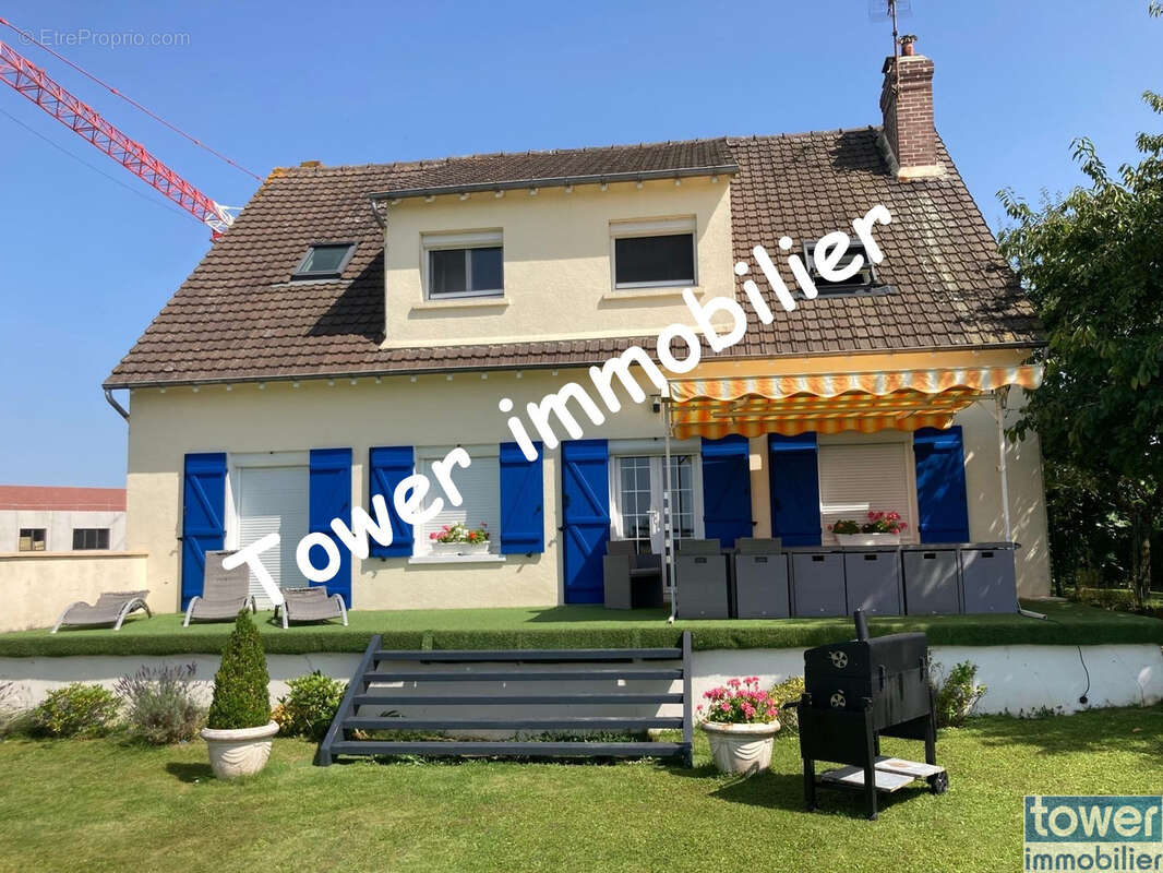 Maison à JOUY-LE-CHATEL