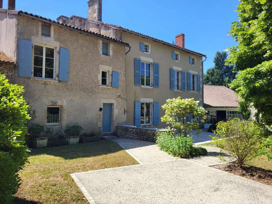 Maison à SAINT-SAVIN