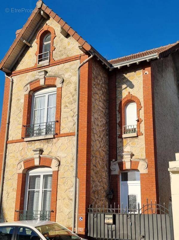 Maison à ROMILLY-SUR-SEINE