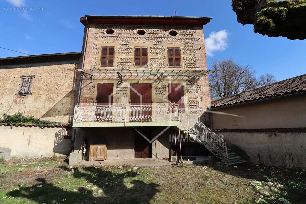 Maison à BEAUREPAIRE