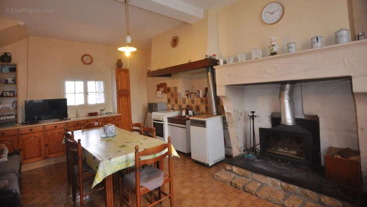 Maison à CHALAIS